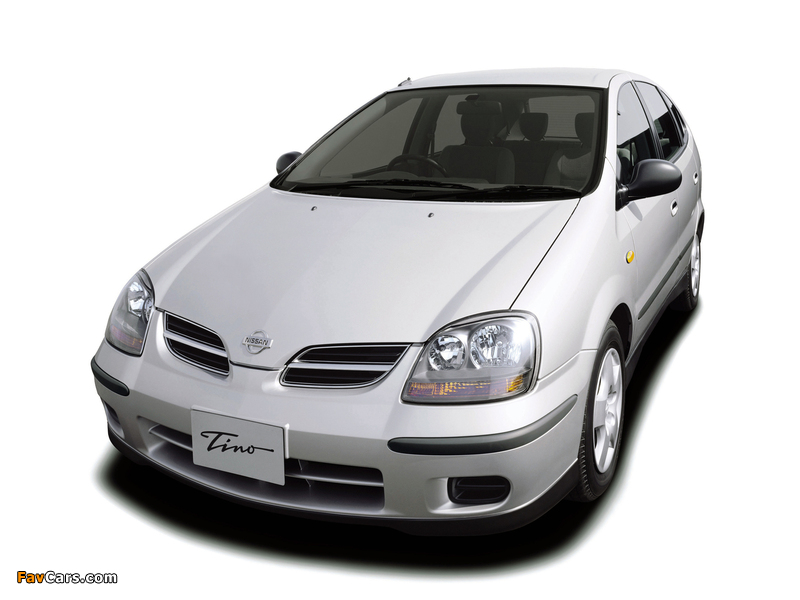 Pictures of Nissan Tino (V10) 1998–2003 (800 x 600)