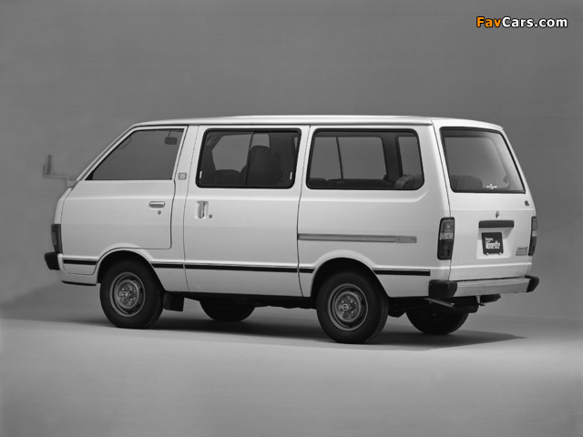 Photos of Nissan Sunny Vanette Coach (C120) 1978–85 (640 x 480)