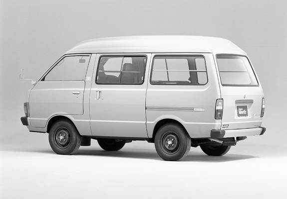 Photos of Nissan Sunny Vanette Van High-Roof (C120) 1979–85