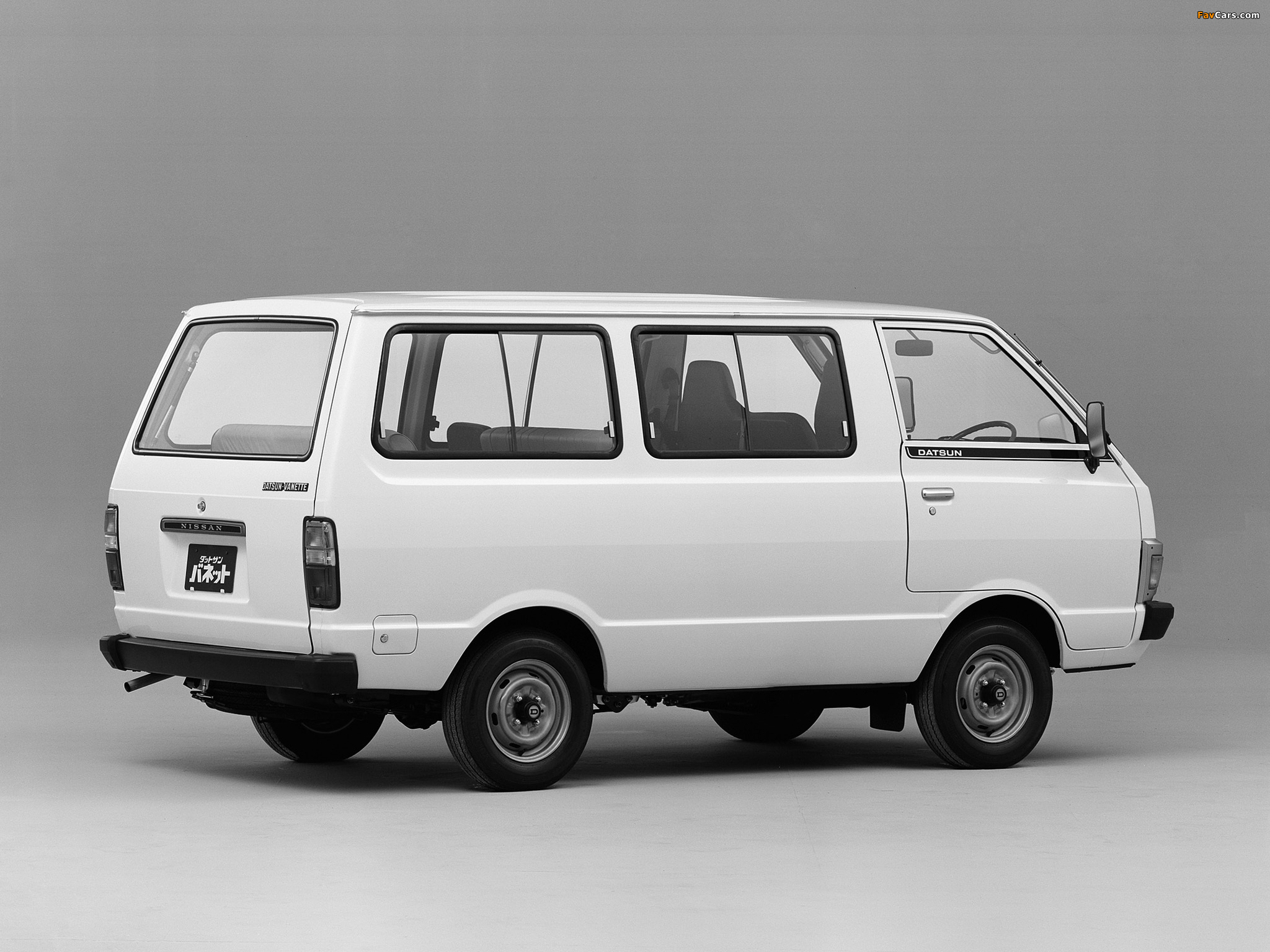 Nissan Datsun Vanette Coach (C120) 1980–85 wallpapers (2048 x 1536)