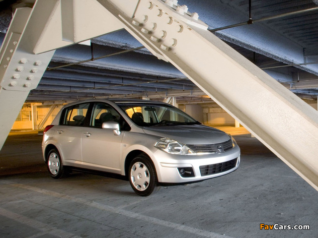 Nissan Versa Hatchback 2006–09 pictures (640 x 480)