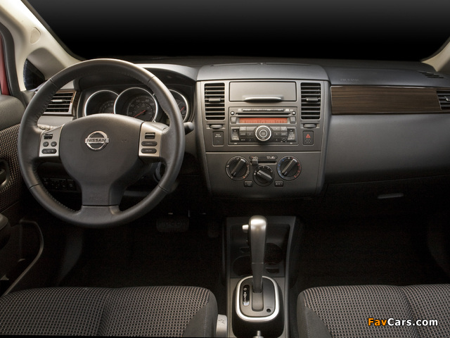 Nissan Versa Sedan 2009–11 images (640 x 480)