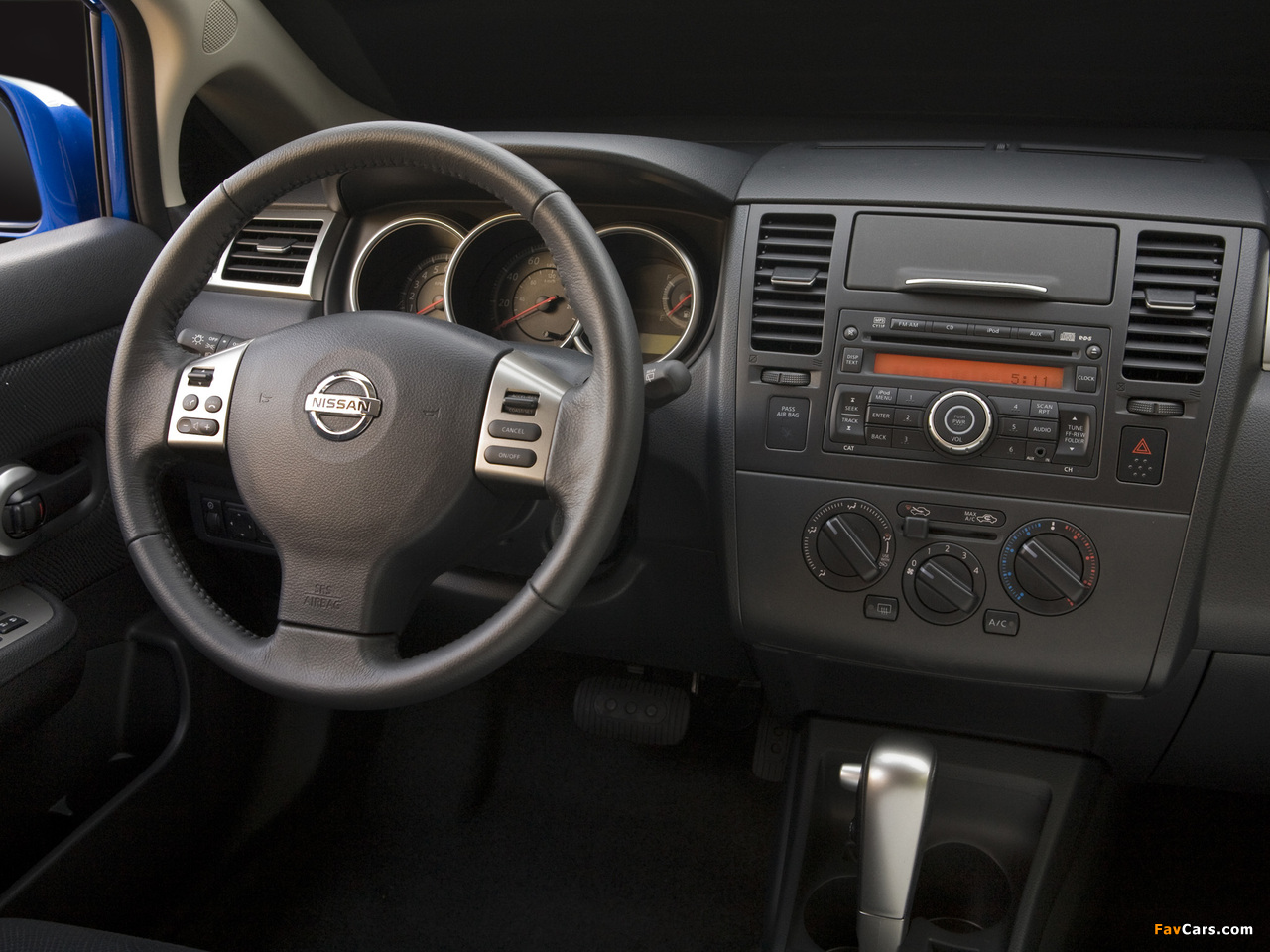 Pictures of Nissan Versa Hatchback 2009 (1280 x 960)
