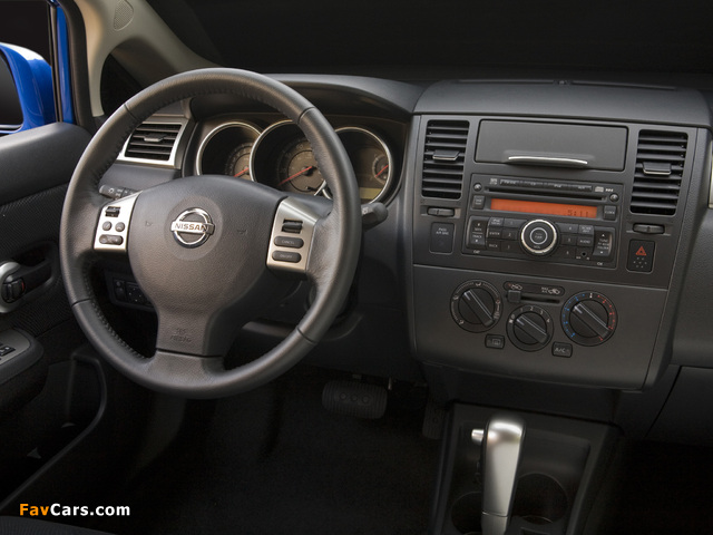 Pictures of Nissan Versa Hatchback 2009 (640 x 480)