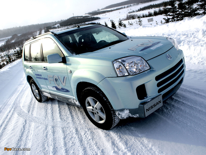 Images of Nissan X-Trail FCV 2002 (800 x 600)