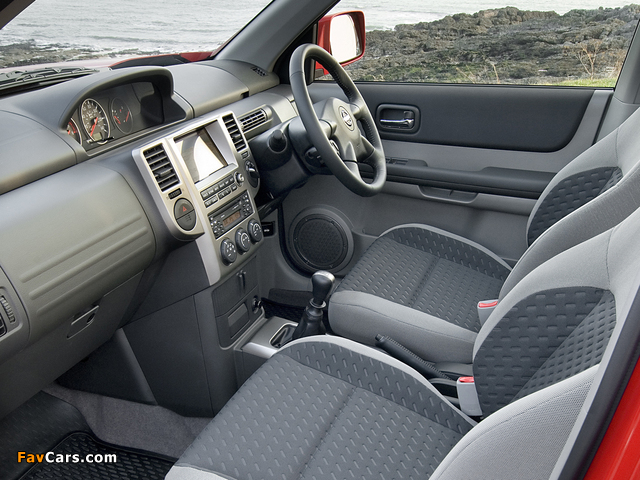 Images of Nissan X-Trail Columbia UK-spec (T30) 2006–07 (640 x 480)