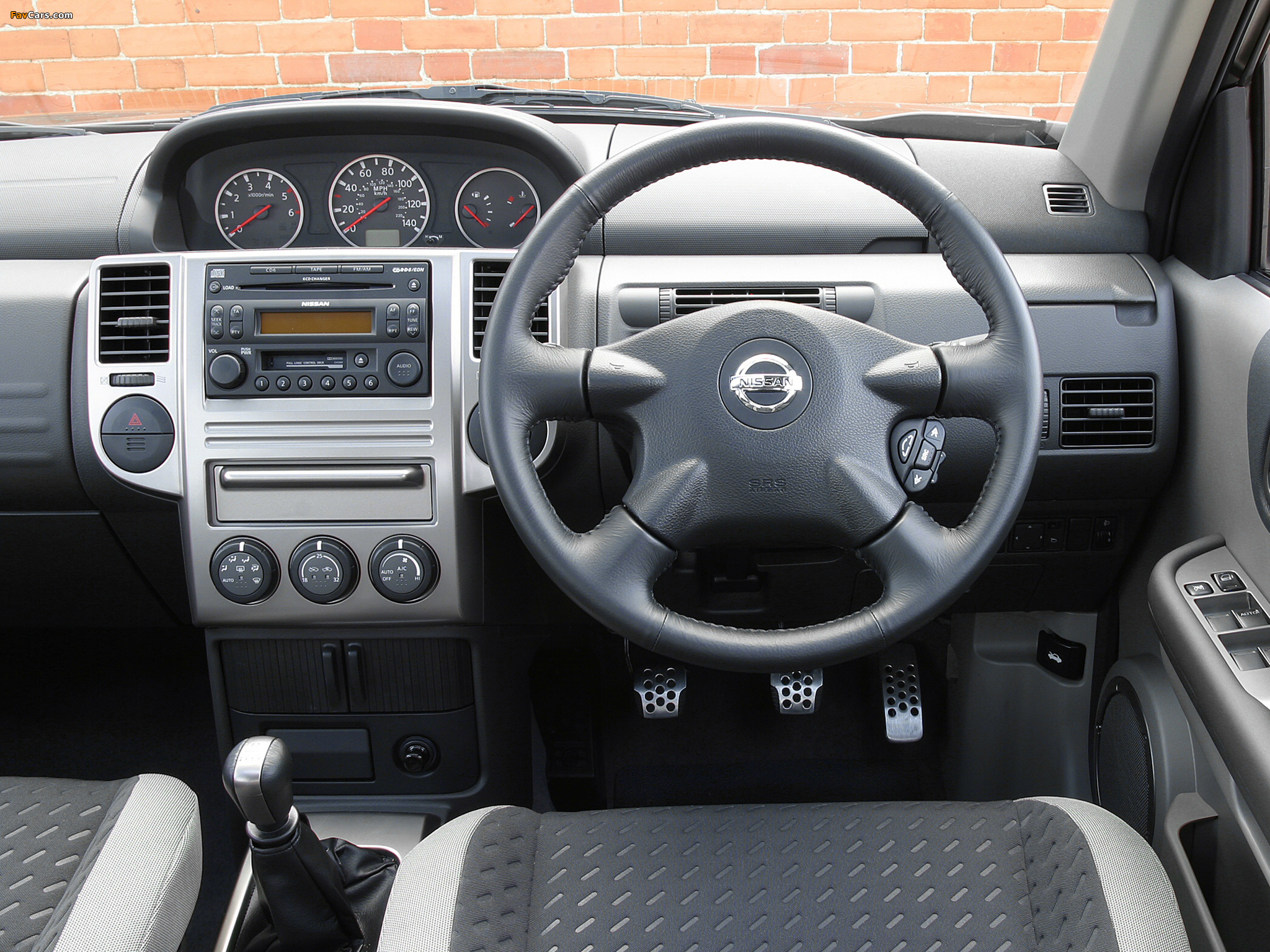 Nissan X-Trail UK-spec (T30) 2004–07 images (2048 x 1536)