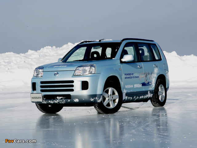 Pictures of Nissan X-Trail FCV 2002 (640 x 480)