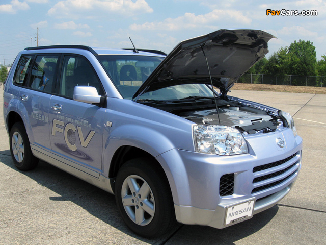 Pictures of Nissan X-Trail FCV 2002 (640 x 480)