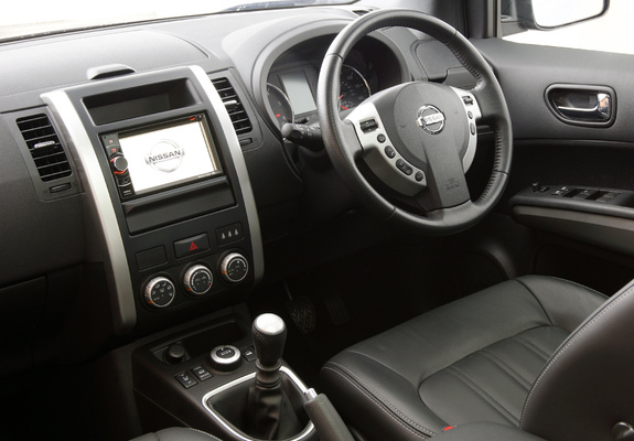 Pictures of Nissan X-Trail Platinum Edition UK-spec (T31) 2011–12