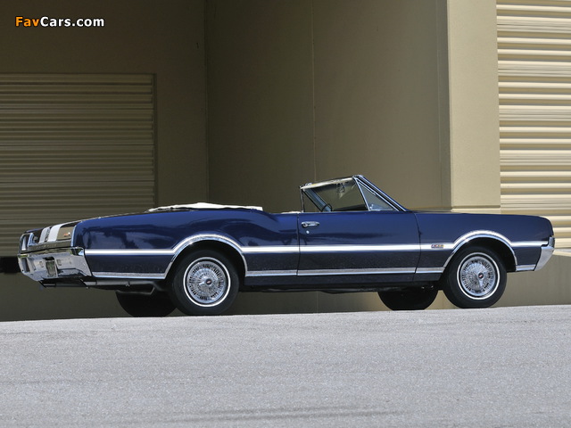 Images of Oldsmobile Cutlass 442 Convertible (3867) 1967 (640 x 480)