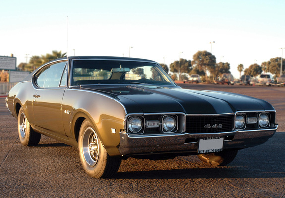 Images of Oldsmobile 442 Holiday Coupe (4487) 1968