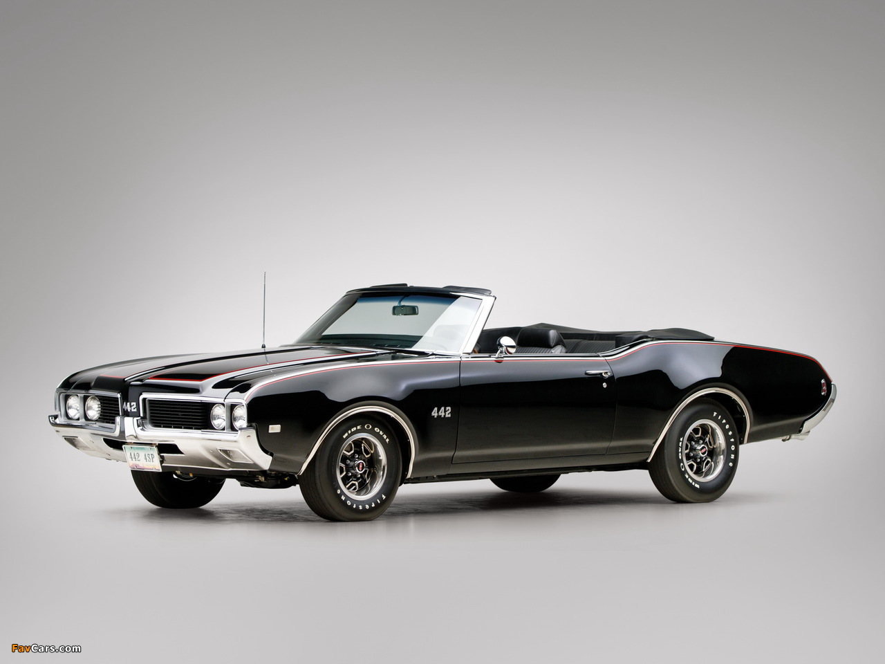 Images of Oldsmobile 442 Convertible (4467) 1969 (1280 x 960)