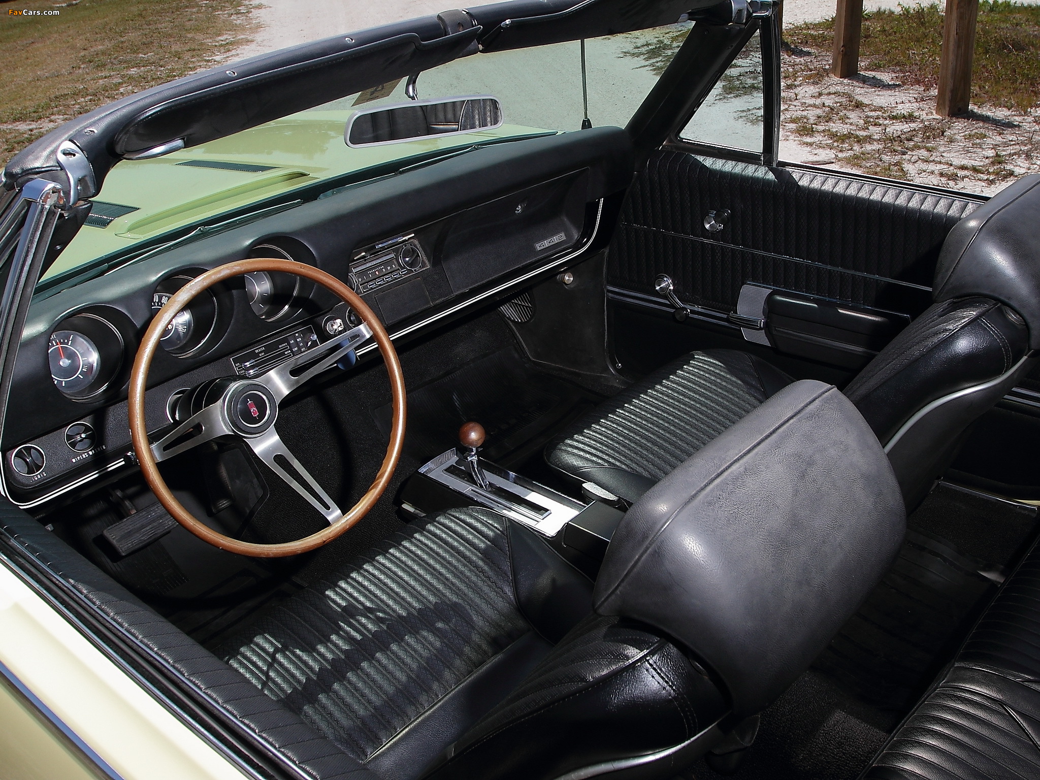Photos of Oldsmobile 442 Convertible (4467) 1968 (2048 x 1536)
