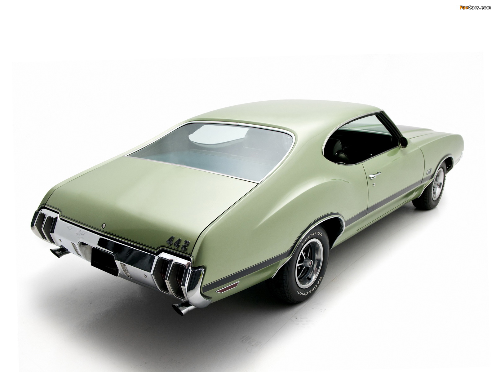 Photos of Oldsmobile 442 Holiday Coupe (4487) 1970 (1600 x 1200)