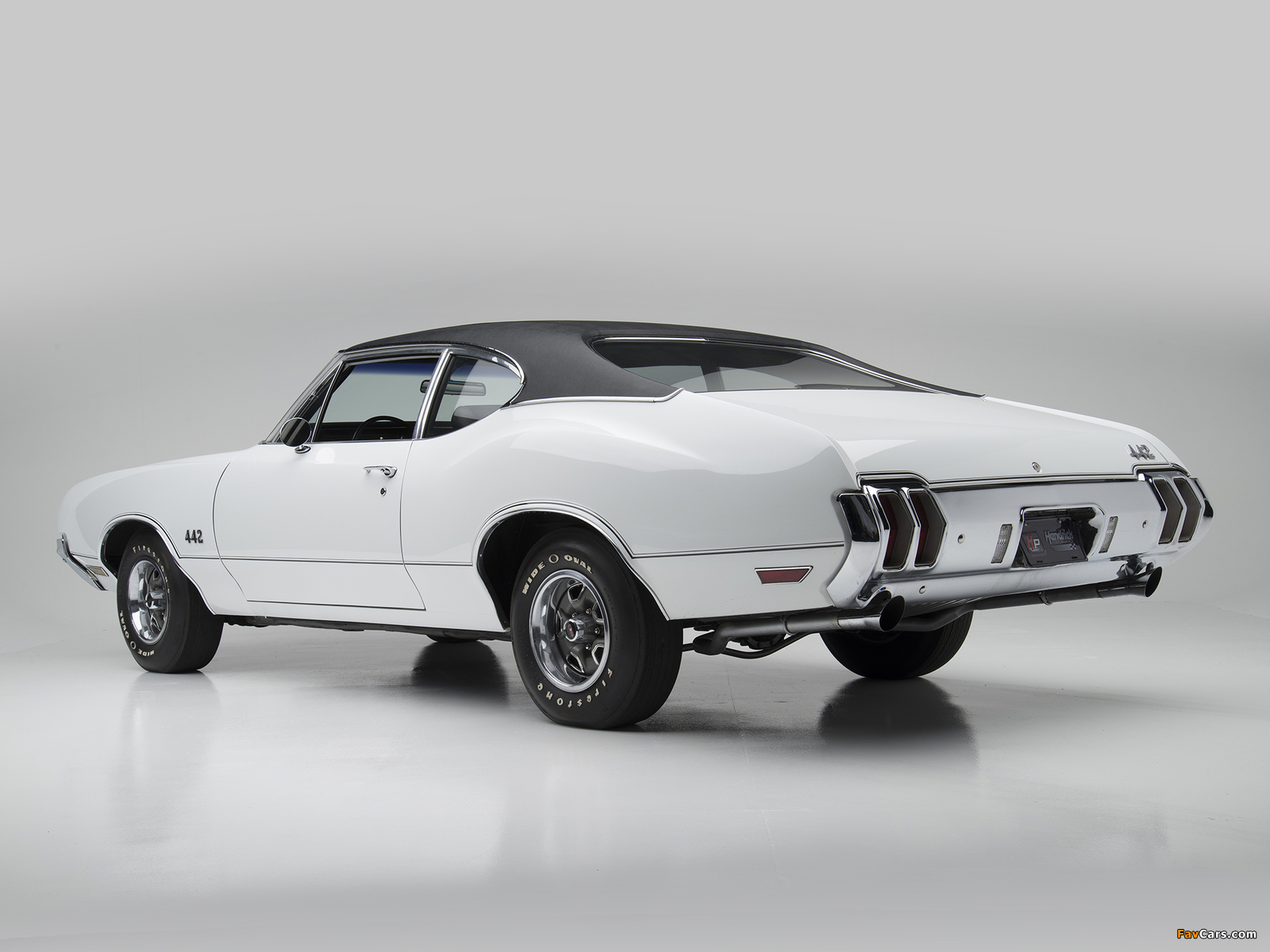Photos of Oldsmobile 442 Sports Coupe (4477) 1970 (1600 x 1200)