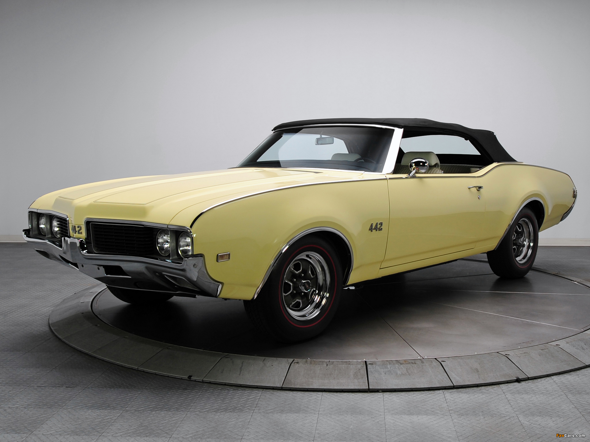 Pictures of Oldsmobile 442 Convertible (4467) 1969 (2048 x 1536)