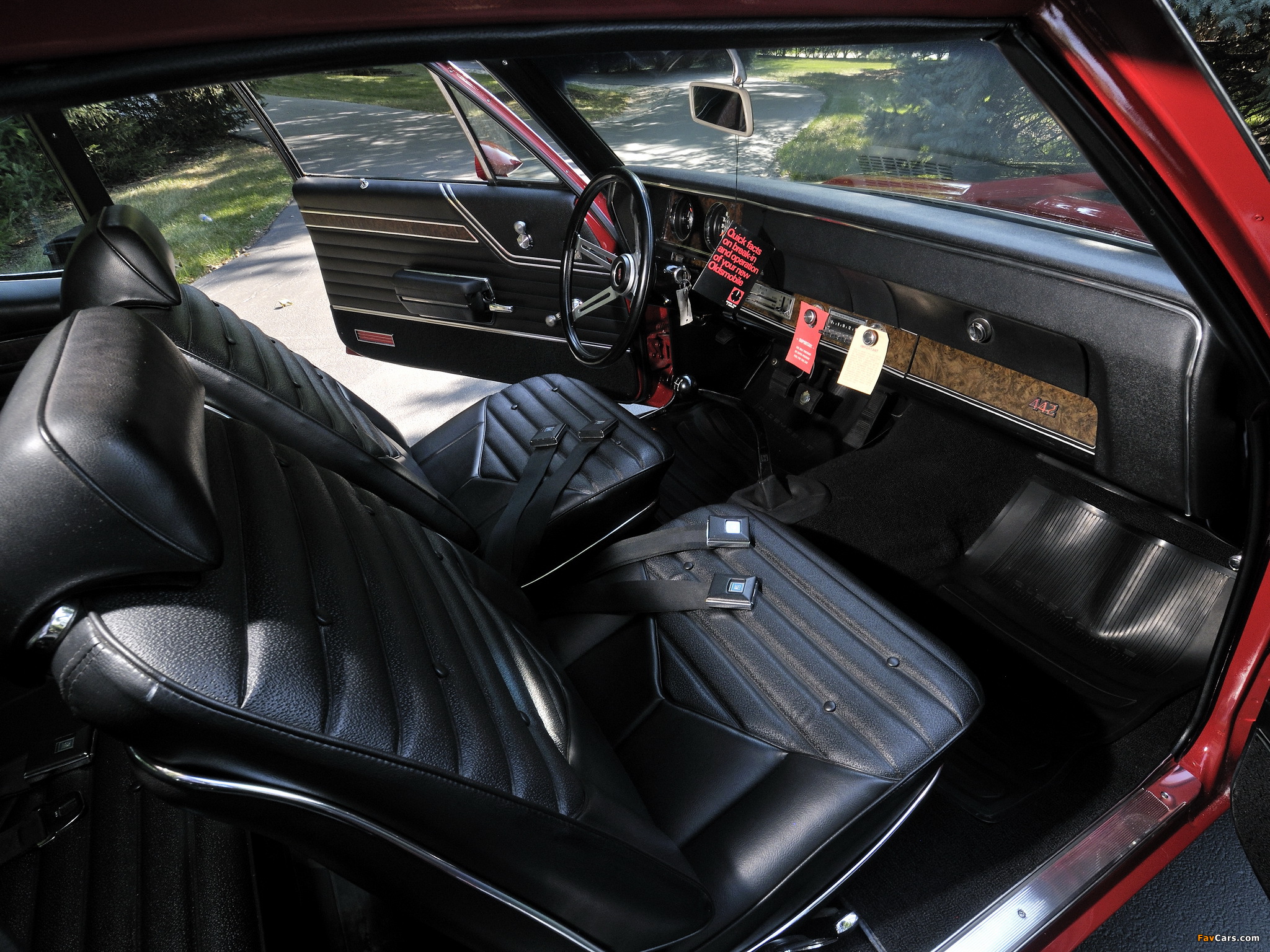 Pictures of Oldsmobile 442 W-30 Sport Coupe (4477) 1970 (2048 x 1536)