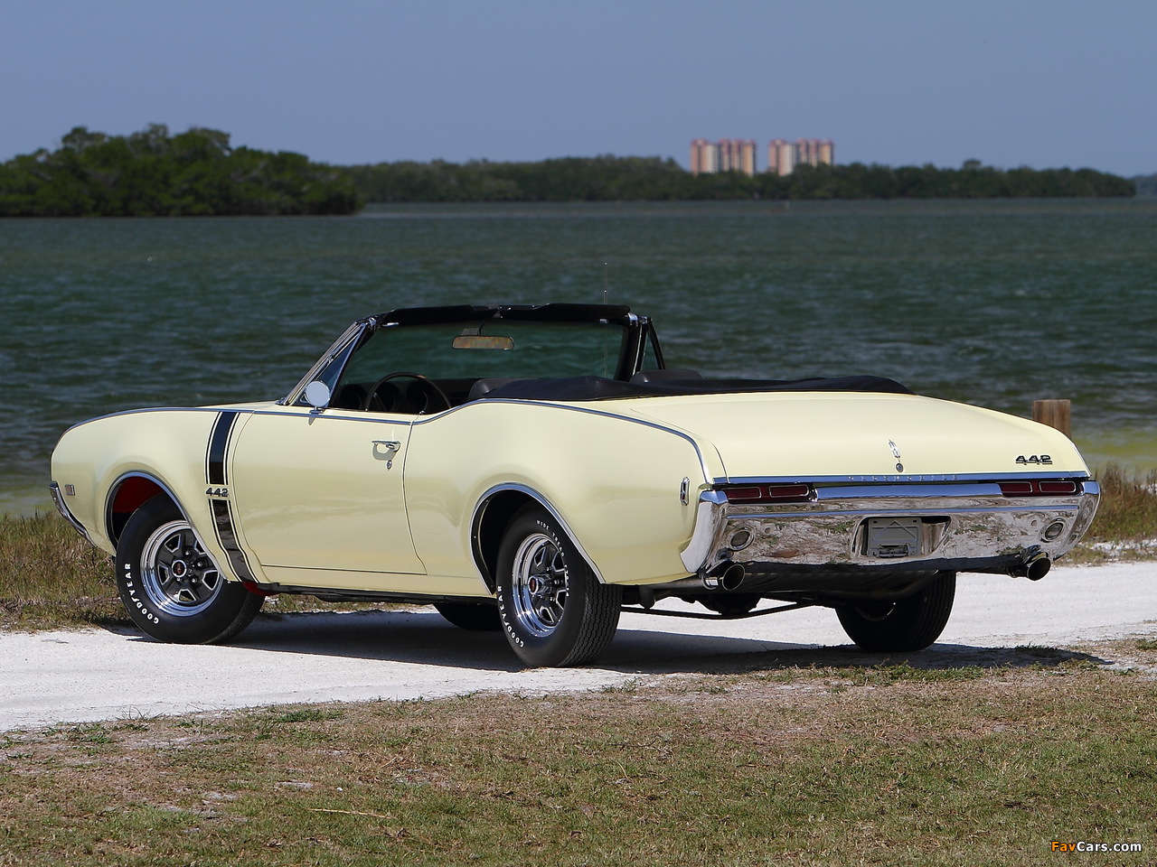 Oldsmobile 442 Convertible (4467) 1968 wallpapers (1280 x 960)