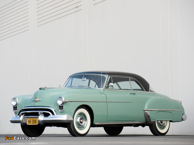 Images of Oldsmobile Futuramic 88 Holiday Coupe (3737) 1950 (640 x 480)