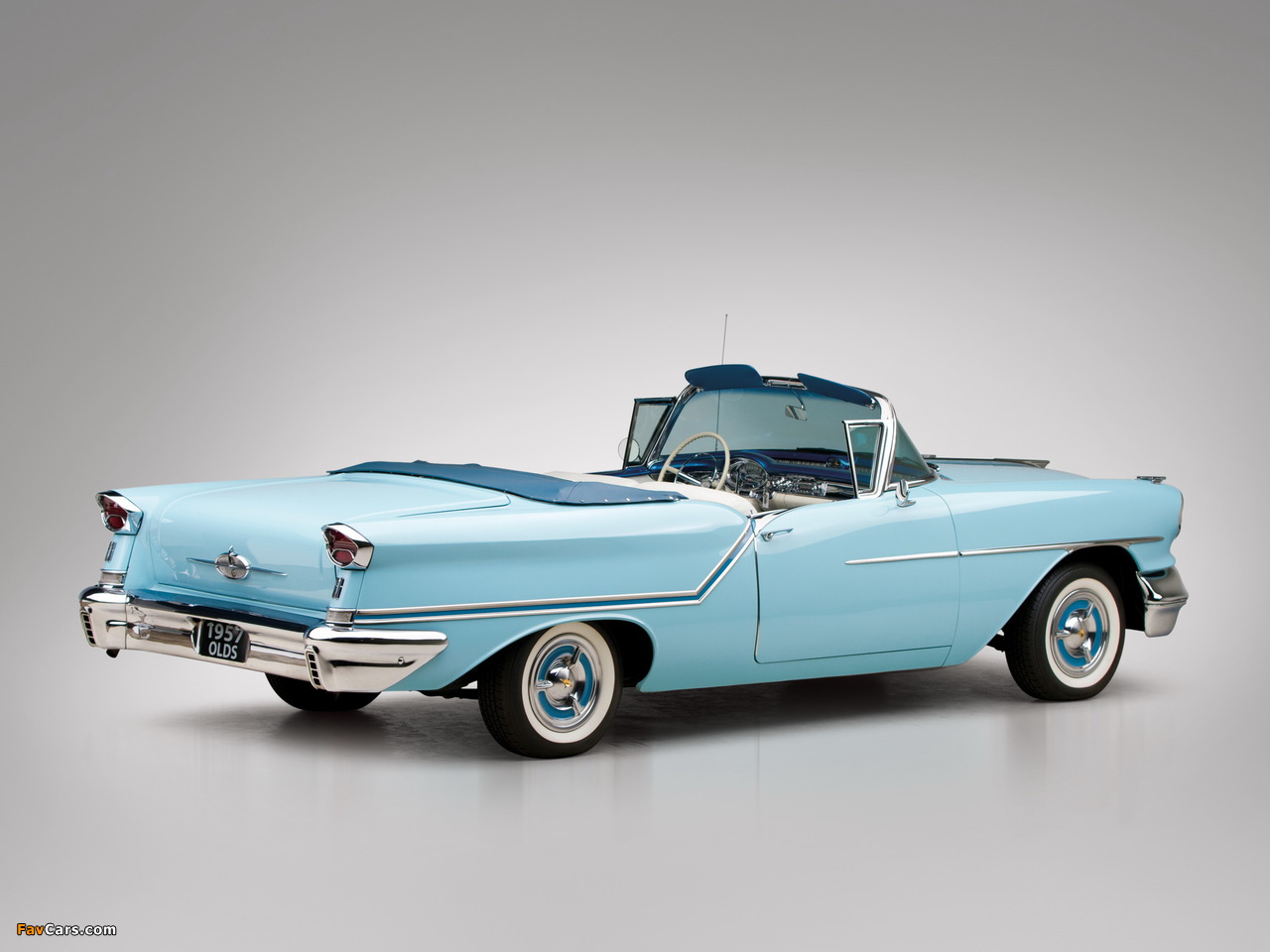 Images of Oldsmobile Golden Rocket 88 J-2 Convertible 1957 (1280 x 960)