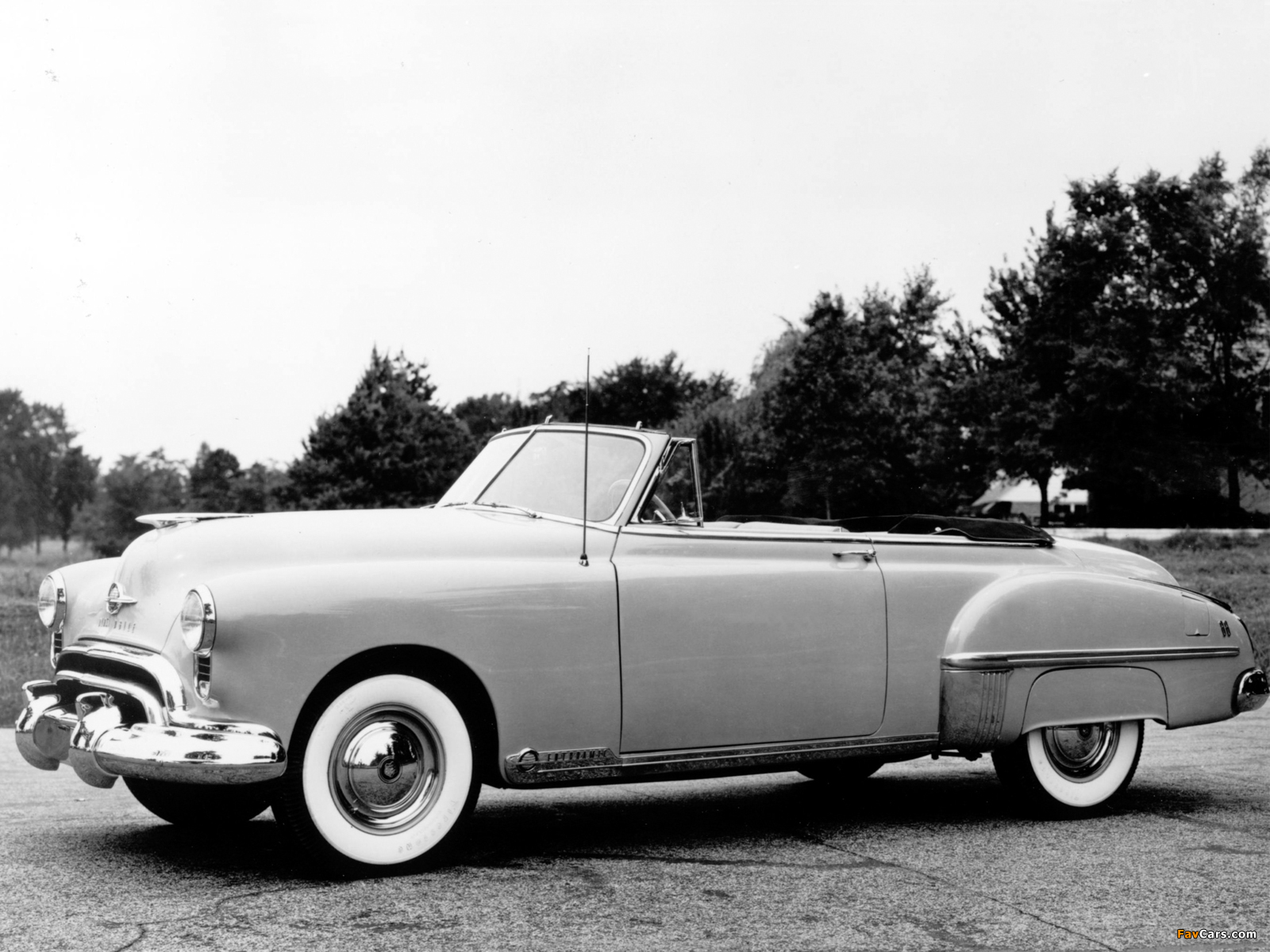 Oldsmobile 88 Convertible 1949–50 wallpapers (1600 x 1200)