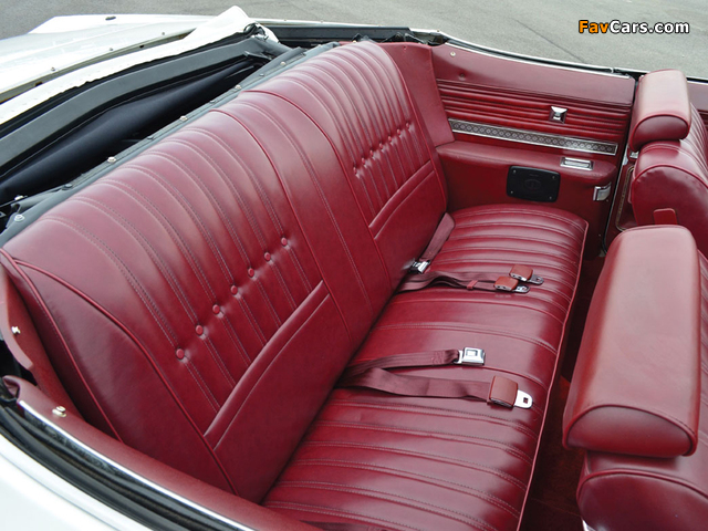 Oldsmobile Delta 88 Royale Convertible (N67) 1975 pictures (640 x 480)