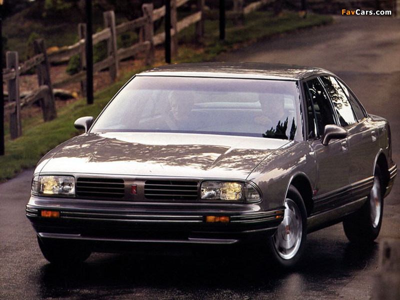 Photos of Oldsmobile Eighty Eight Royale 1992–95 (800 x 600)