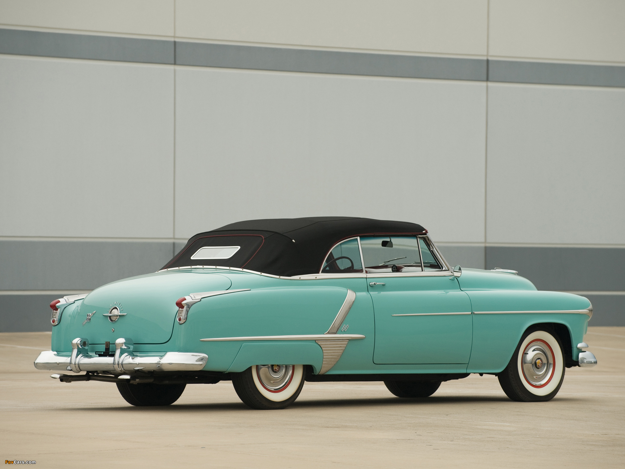 Oldsmobile Super 88 Convertible 1952 wallpapers (2048 x 1536)