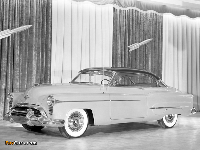 Images of Oldsmobile 98 Holiday Coupe (3837) 1950 (640 x 480)