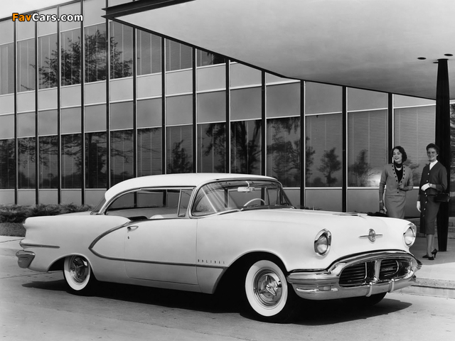 Oldsmobile 98 Holiday Coupe 1956 pictures (640 x 480)