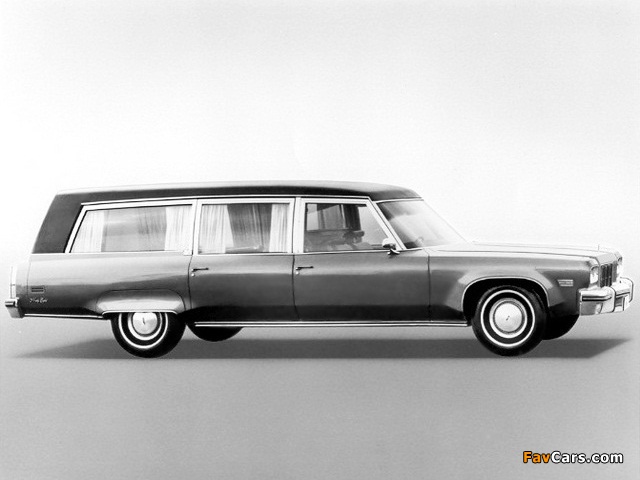 Cotner-Bevington Oldsmobile Cotington Funeral Car 1975 pictures (640 x 480)