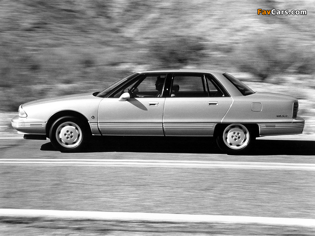 Oldsmobile Ninety-Eight 1991–96 photos (640 x 480)