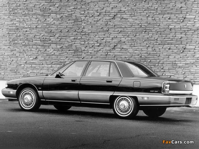 Oldsmobile Ninety-Eight 1991–96 pictures (640 x 480)