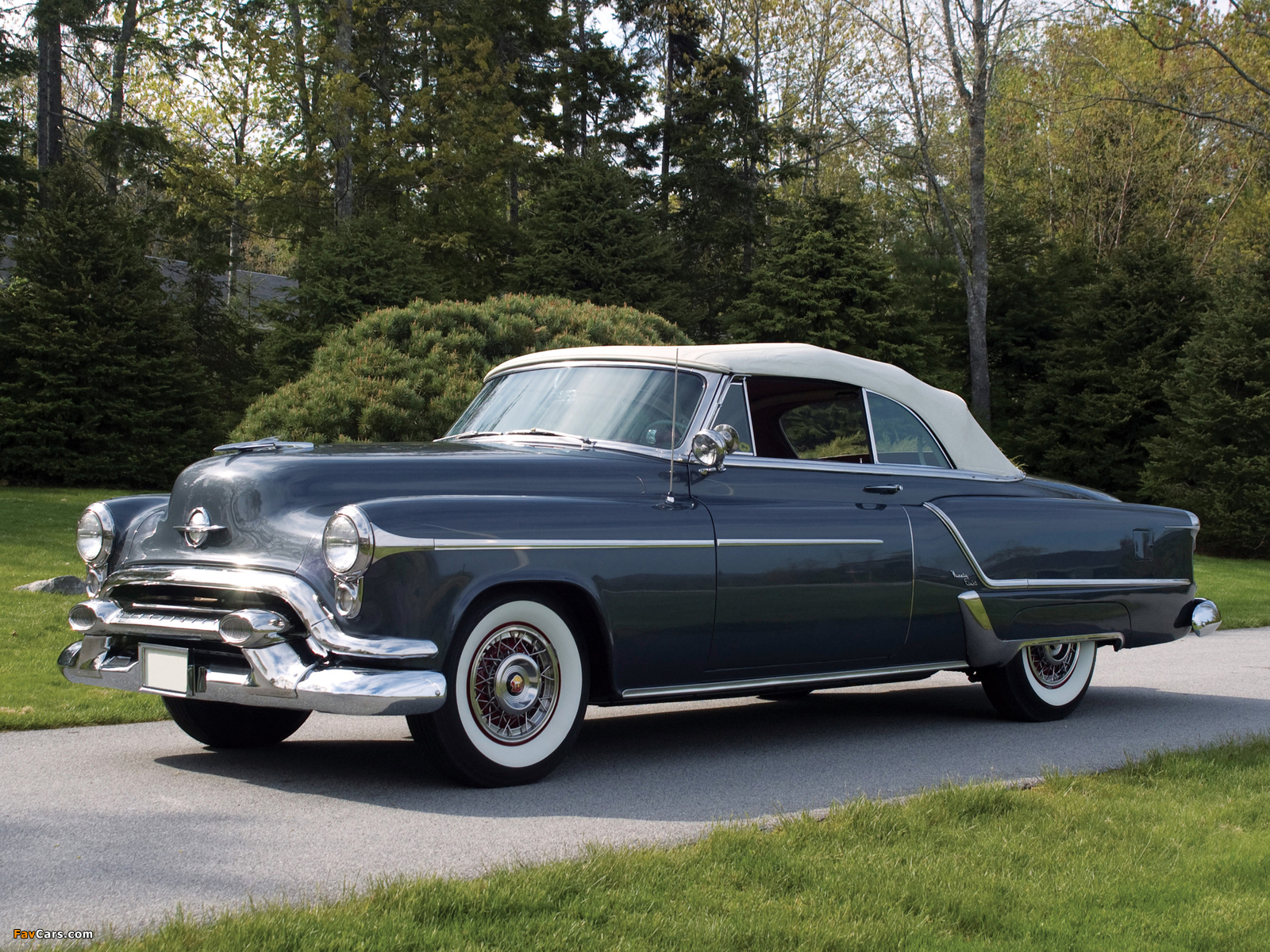 Photos of Oldsmobile 98 Convertible (3067DX) 1953 (1600 x 1200)