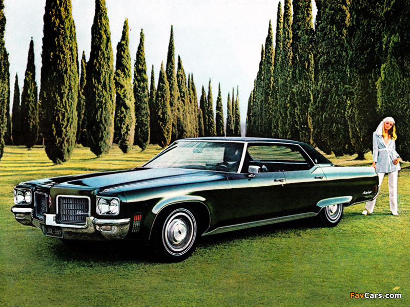 Photos of Oldsmobile 98 Holiday Sedan 1971 (800 x 600)