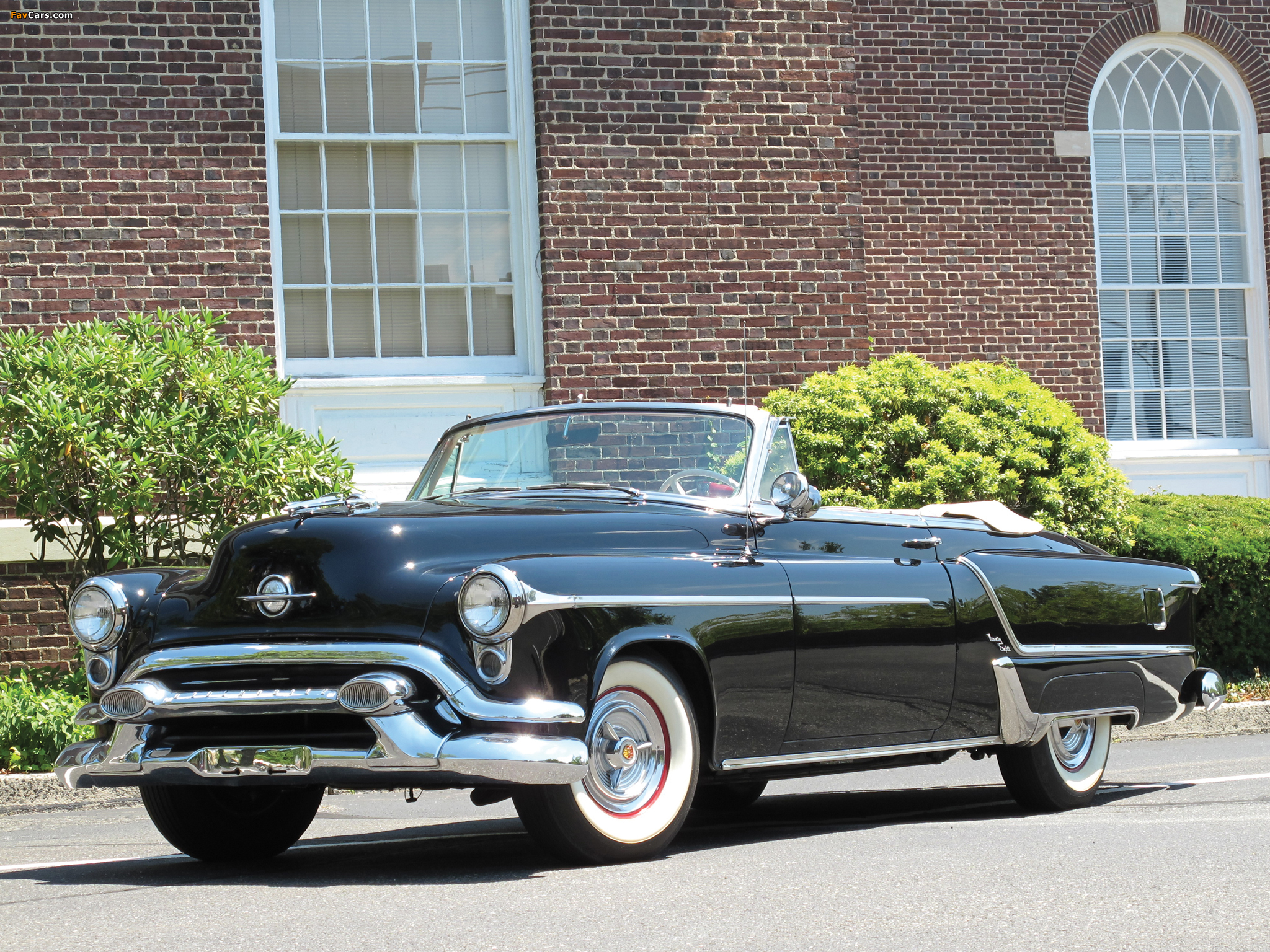 Pictures of Oldsmobile 98 Convertible (3067DX) 1953 (2048 x 1536)