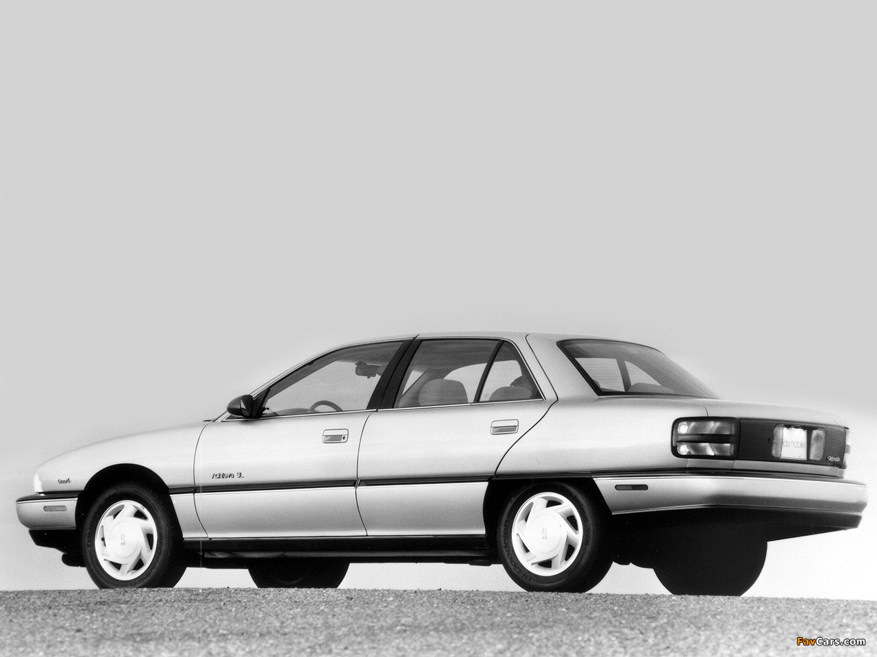 Photos of Oldsmobile Achieva 1992–98 (1280 x 960)
