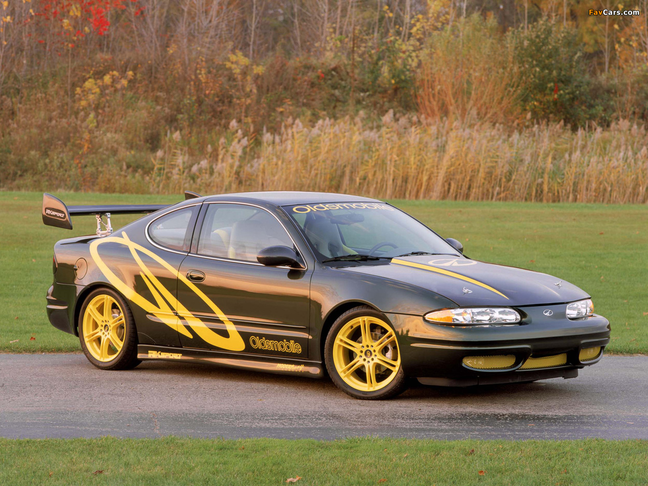 Images of Oldsmobile California Alero 2001 (1280 x 960)