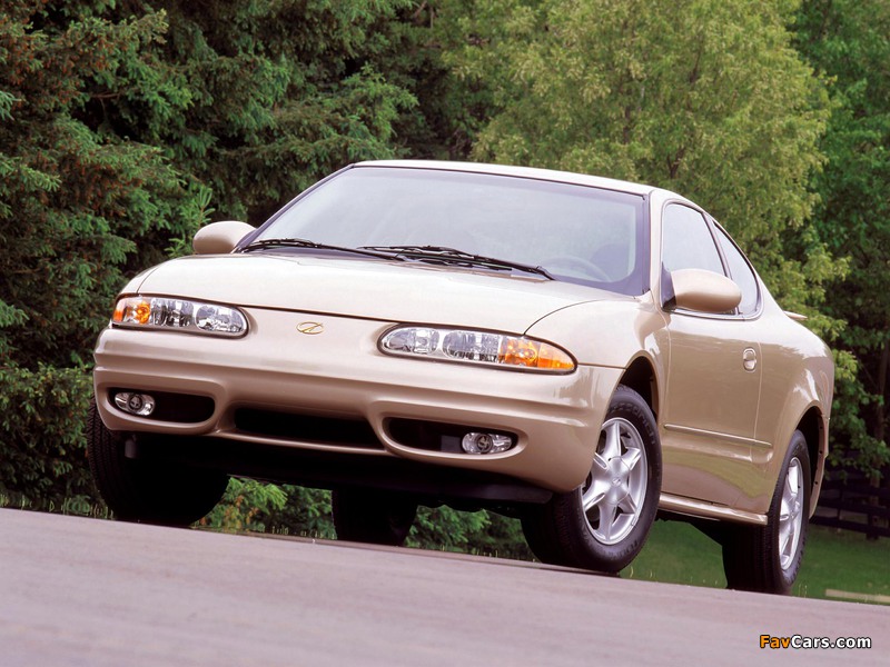 Oldsmobile Alero Coupe 1998–2004 pictures (800 x 600)