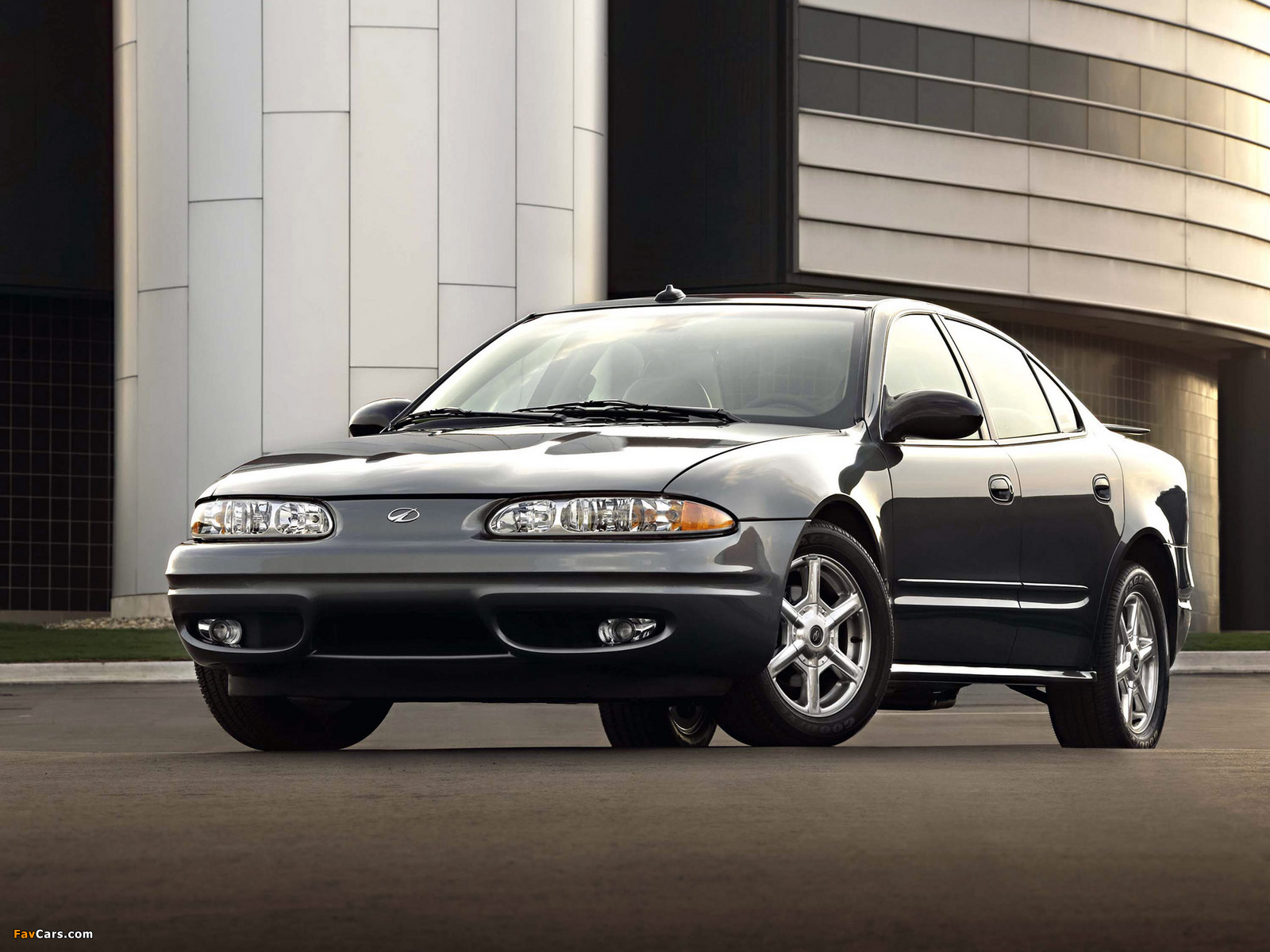 Photos of Oldsmobile Alero Sedan 1998–2004 (1600 x 1200)