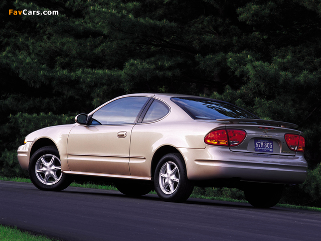 Photos of Oldsmobile Alero Coupe 1998–2004 (640 x 480)