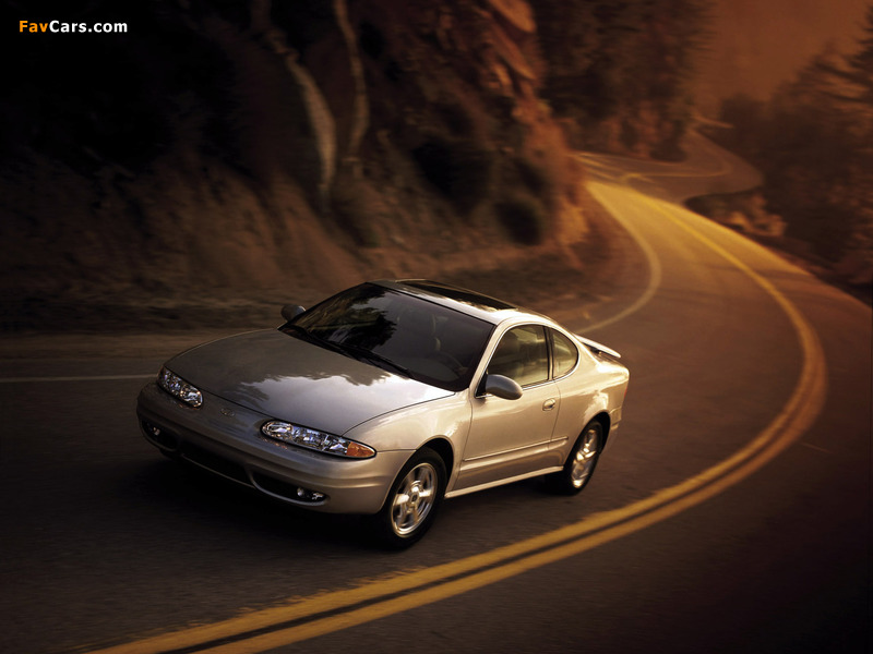 Pictures of Oldsmobile Alero Coupe 1998–2004 (800 x 600)
