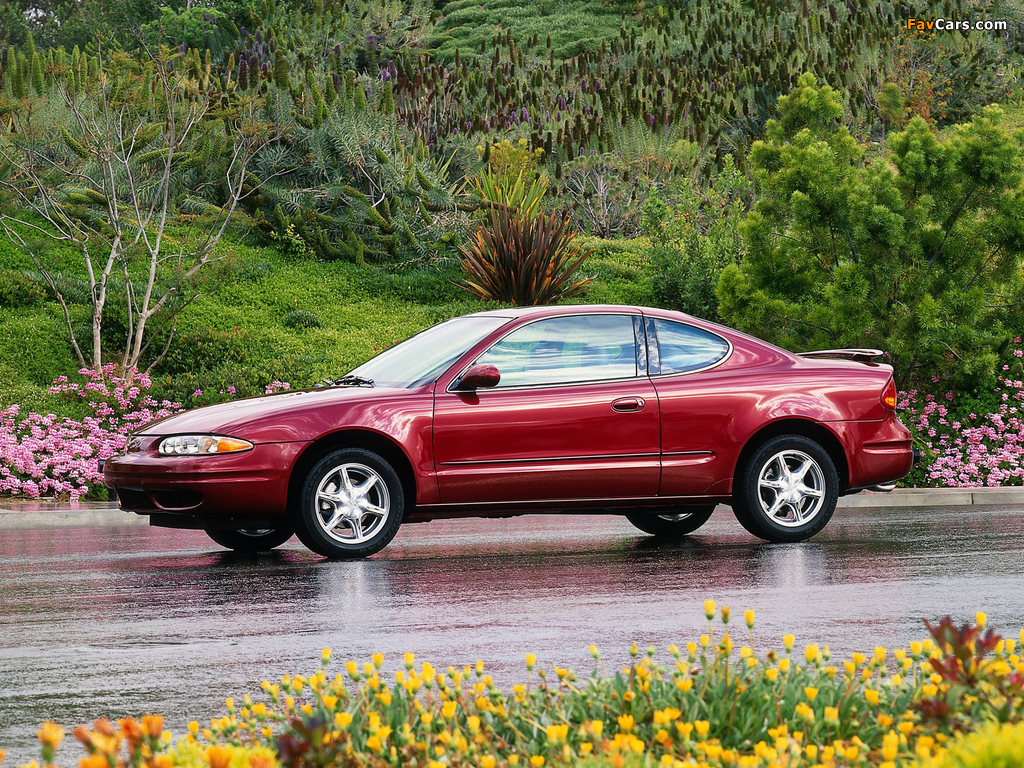 Pictures of Oldsmobile Alero Coupe 1998–2004 (1024 x 768)