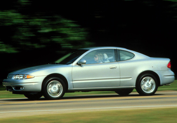 Oldsmobile Alero Coupe 1998–2004 wallpapers