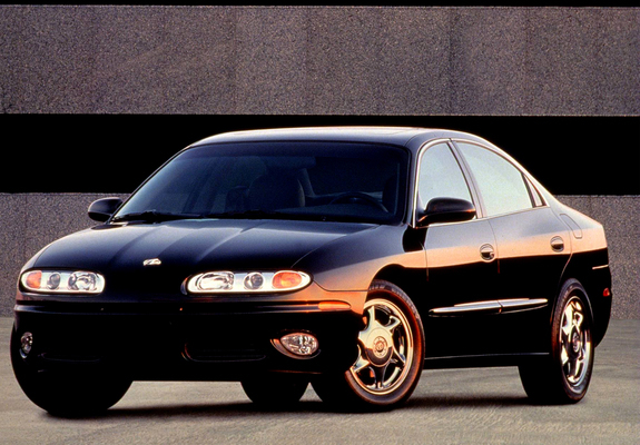 Images of Oldsmobile Aurora 1999–2003