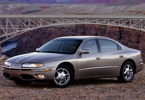 Oldsmobile Aurora 1999–2003 images