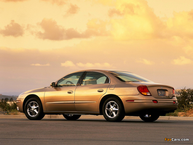 Oldsmobile Aurora 1999–2003 pictures (800 x 600)