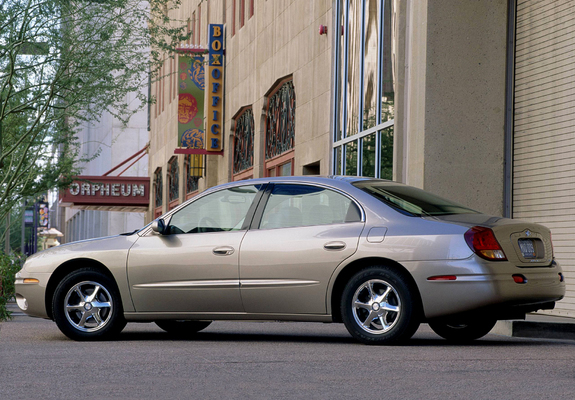 Oldsmobile Aurora 1999–2003 pictures