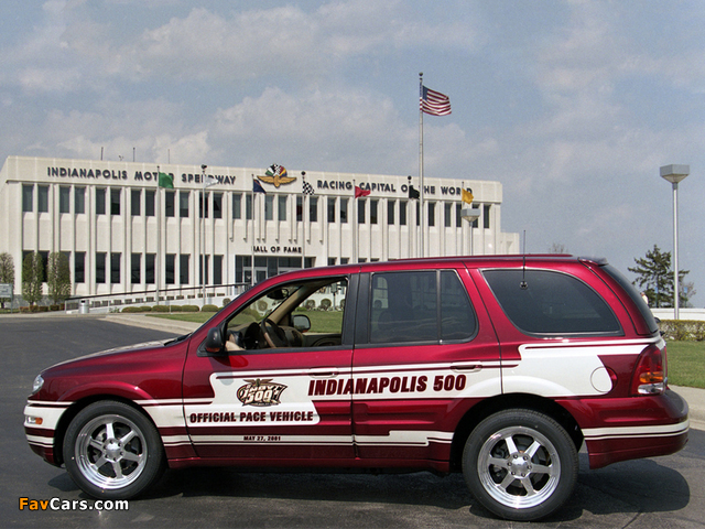 Pictures of Oldsmobile Bravada Indy 500 Pace Car 2001 (640 x 480)